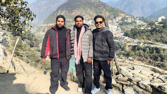 Nitesh,Neeraj collecting original Ganga Jal from Haridwar,Rishikesh